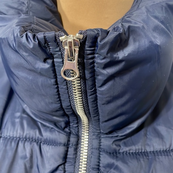 EUC Old Navy Frost-Free Puffer Vest in Navy Size XXL - Picture 6 of 9